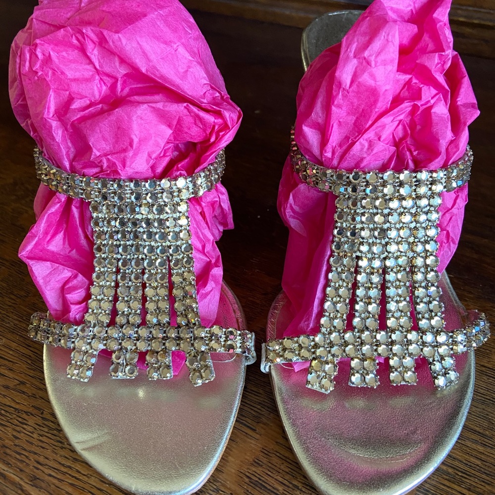 NWOT - GOLD RHINESTONE